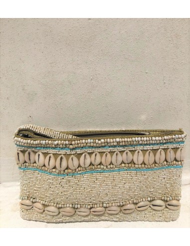 HANDMADE  BIG BEADED BAG WITH SHELLS IN WHITE.