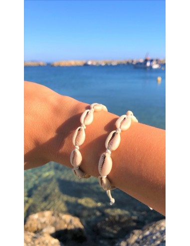 HANDMADE BEIGE SHELL  BRACELET